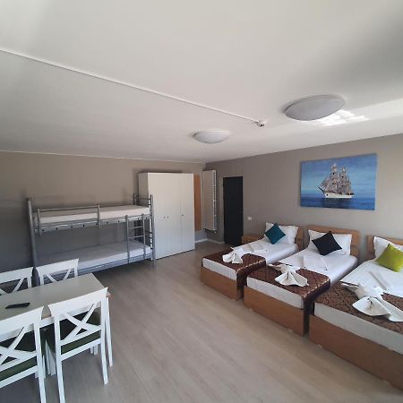 Aparthotel Nevada - Apartamente Констанца Экстерьер фото