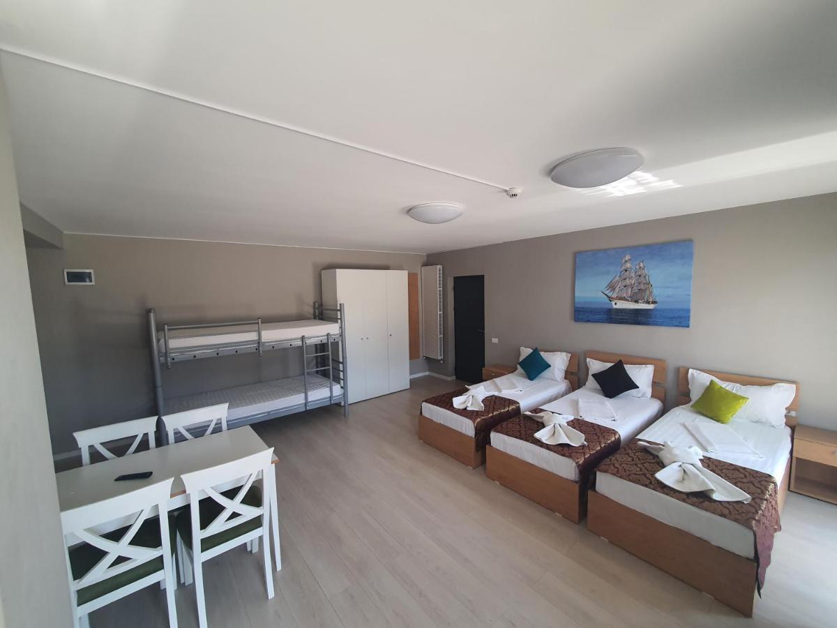 Aparthotel Nevada - Apartamente Констанца Экстерьер фото