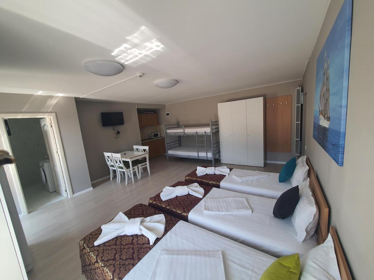Aparthotel Nevada - Apartamente Констанца Экстерьер фото